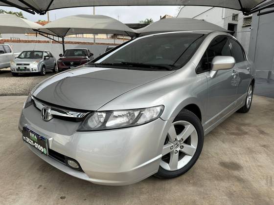 HONDA CIVIC 1.8 LXS 16V FLEX 4P AUTOMÁTICO